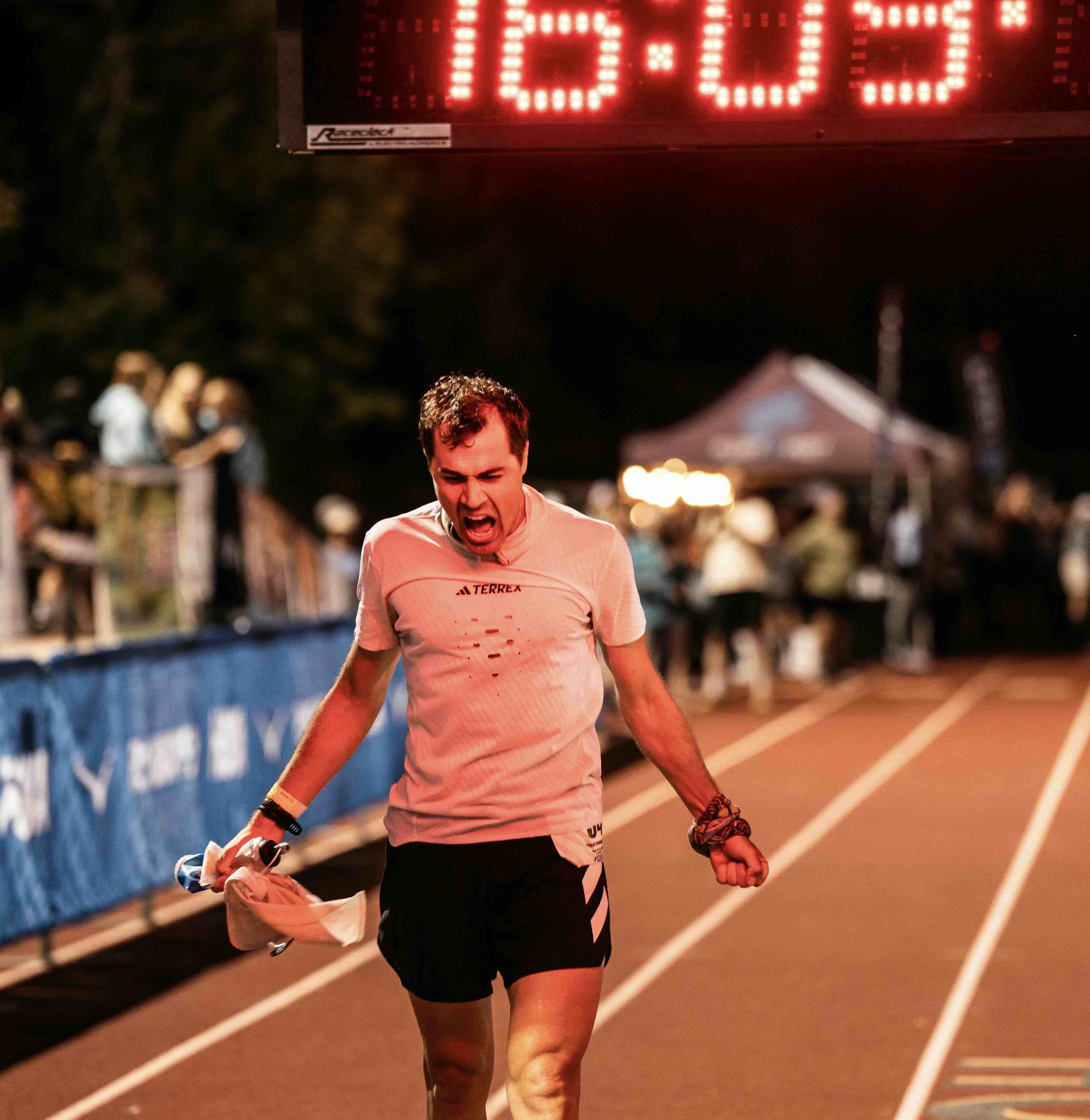 Zieleinlauf nach 100 Meilen beim Western States 100